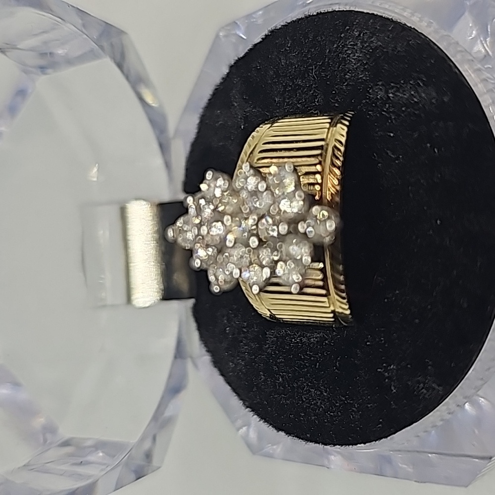 14k yellow gold, Wideband and natural diamond, 6 Grams